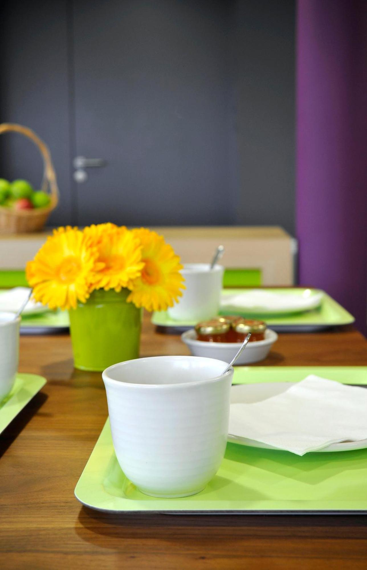 Sure Hotel By Best Western Guerande Restoran gambar